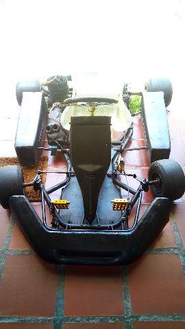 Kart modelo Mini com motor 125cc