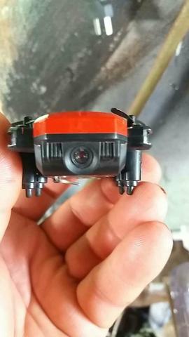 Mini drone filma em hd