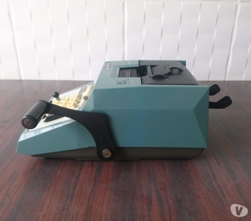 Máquina de calcular com manivela (Anos 70)