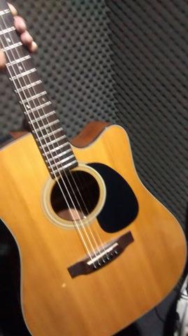 Violão Takamine
