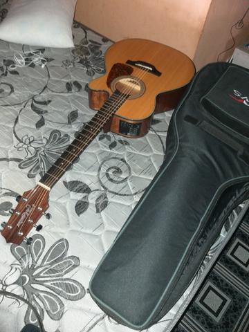 Violão takamine