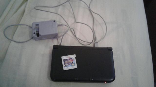 3DS XL com pokemon Y