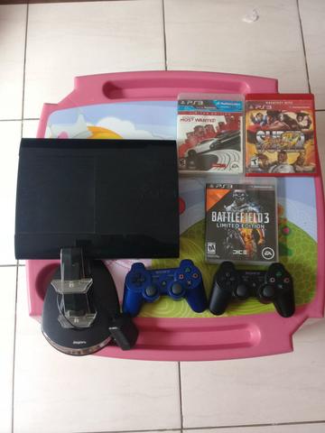 PS3 super slim,3 jogos,2 controles sem fio