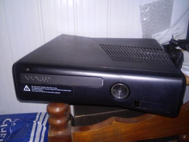 Vendo Xbox 360 com defeito