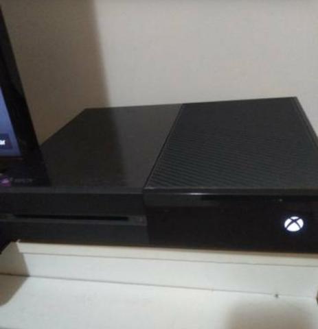 Xbox One + Controle + Jogos