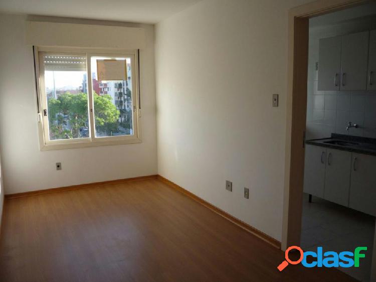 Apartamento três dormitórios - Apartamento a Venda no