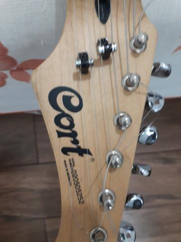 Guitarra Strato Cort G210