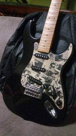 Guitarra Stratocaster Tiger Pro