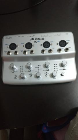 Interface de áudio 4 canais ALESIS iO4