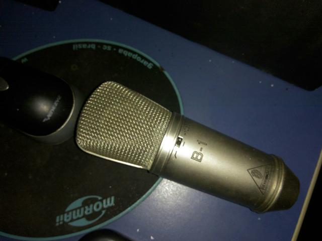 Microfone Behringer condensador