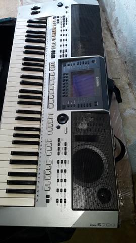 Teclado Yamaha par s700