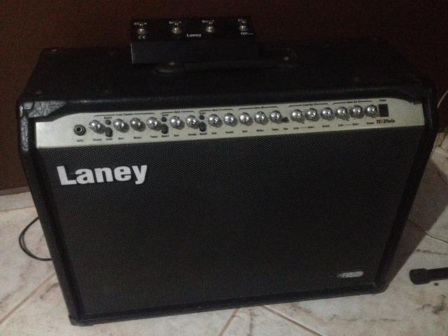 Vendo Laney TFX3 Twin 2x12 Celestion, pré válvulado