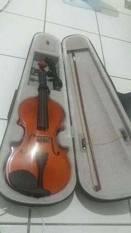 Vendo esse violino ou troco