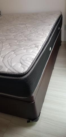 Cama box com baú (casal)