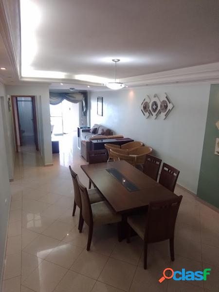 Apartamento com Área Privativa em praia grande -