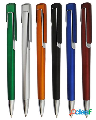 caneta plástica com cores variadas