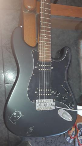 GUITARRA GIANNINI PRA SAIR LOGO $380 Leia a