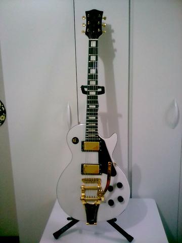 Guitarra Golden Les Paul Cursomizada(ler descrição)