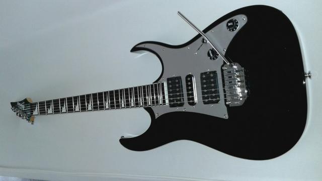 Guitarra Ibanez GRG 150 DX (recebo pedal boss delay DD-20