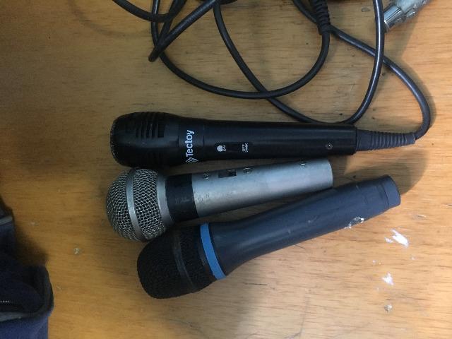 Microfones e cabos