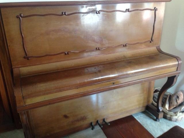 Piano marca Cirel