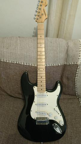 Vendo guitarra barato R$200