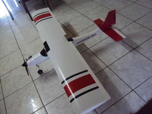 Aeromodelo Muleke Motor ASP 46 e Radio Futaba completo