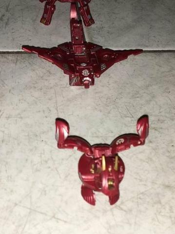 Bakugan Maxus Drago/ corpo e Drago