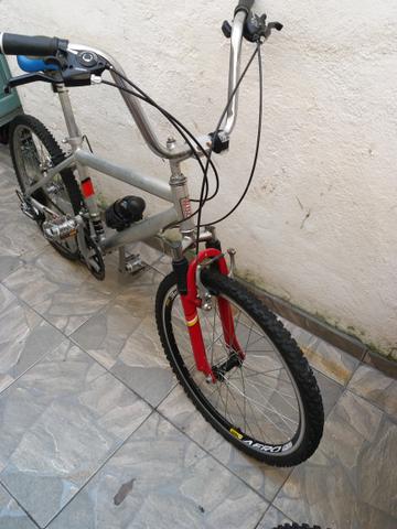 Bicicleta caloi de alumínio