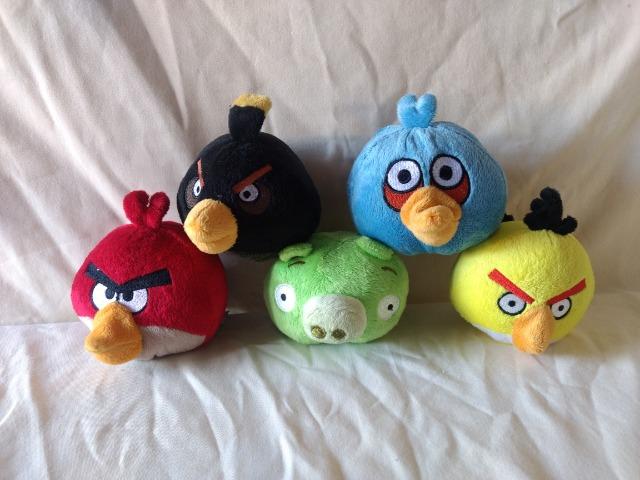 Kit Pelúcia Personagens Angry Birds