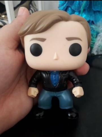 Lot 3 funkos sem caixa