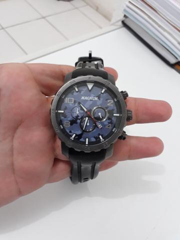 Relógio Magnum Chronograph