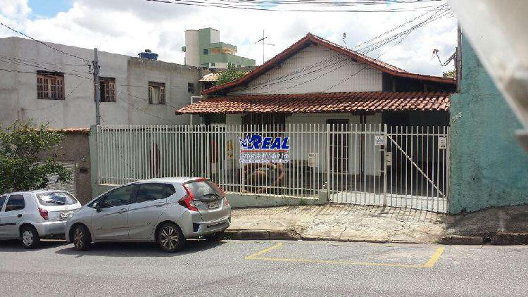 Casa Comercial, Barreiro, 5 Vagas