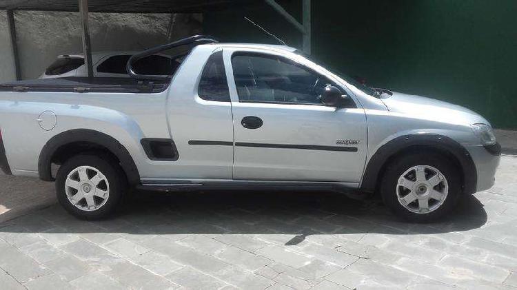 Chevrolet Montana 1.4 8v Conquest Econoflex 2p