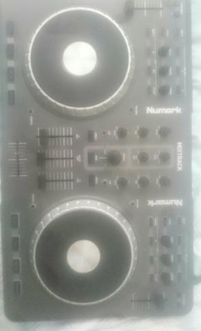 Controlador de Dj Numark