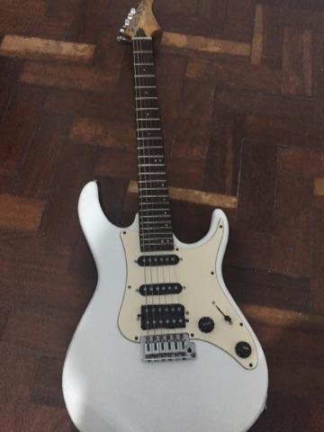 Guitarra Stratocaster
