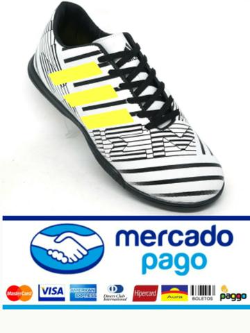 Chuteira Adidas Nemeziz 17.4 Futsal Branco e Preto