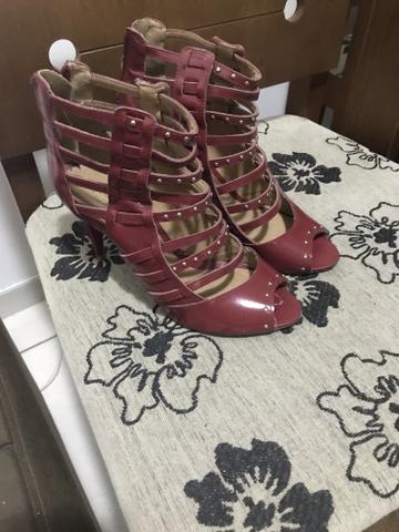 Sapatos n.