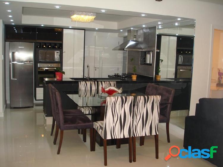 Apartamento com 2 dormitórios à venda, 97 m² por R$