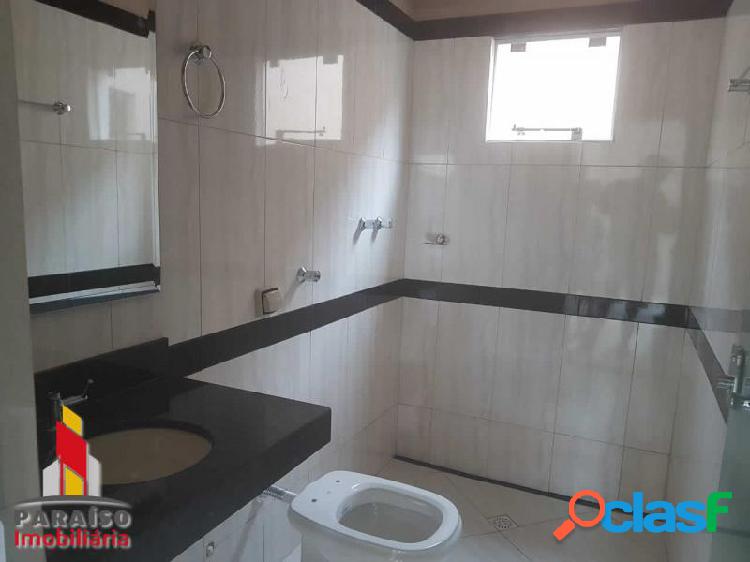 Casa com 3 dorms em Uberlândia - Santa Rosa por 330 mil à