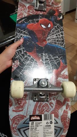 Vendo Skate Spiderman Novo