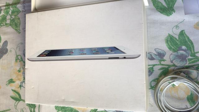 IPad de 64 GB com wi-fi+ 4G - Branco (3º Geração)