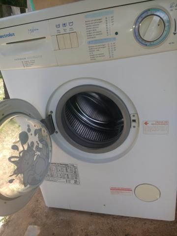 Máquina de lavar roupas Electrolux 5kg