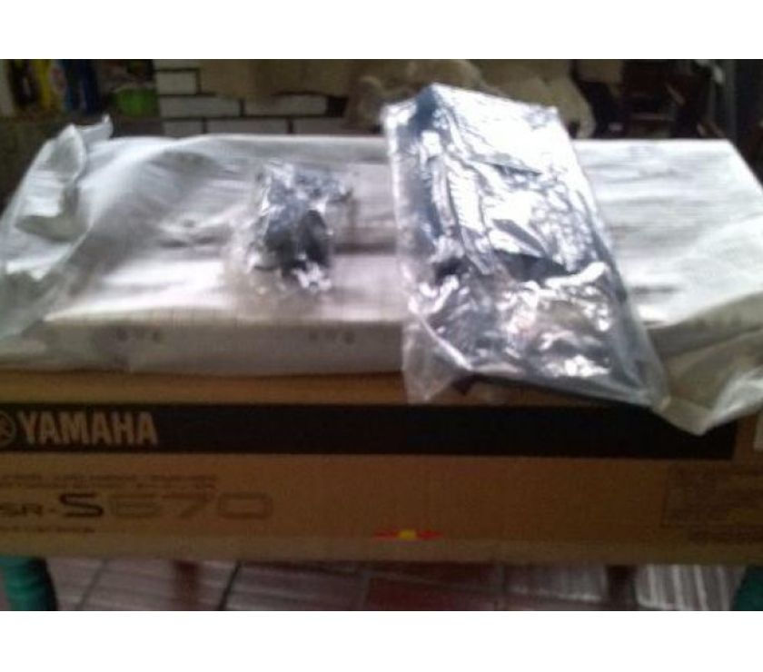 Teclado Yamaha PSR S670 Completo novo lacrado com garantia