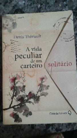 Livro A vida peculiar de um carteiro solitário