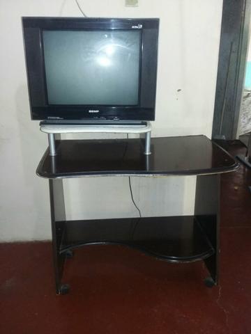 Desapego Rack com TV