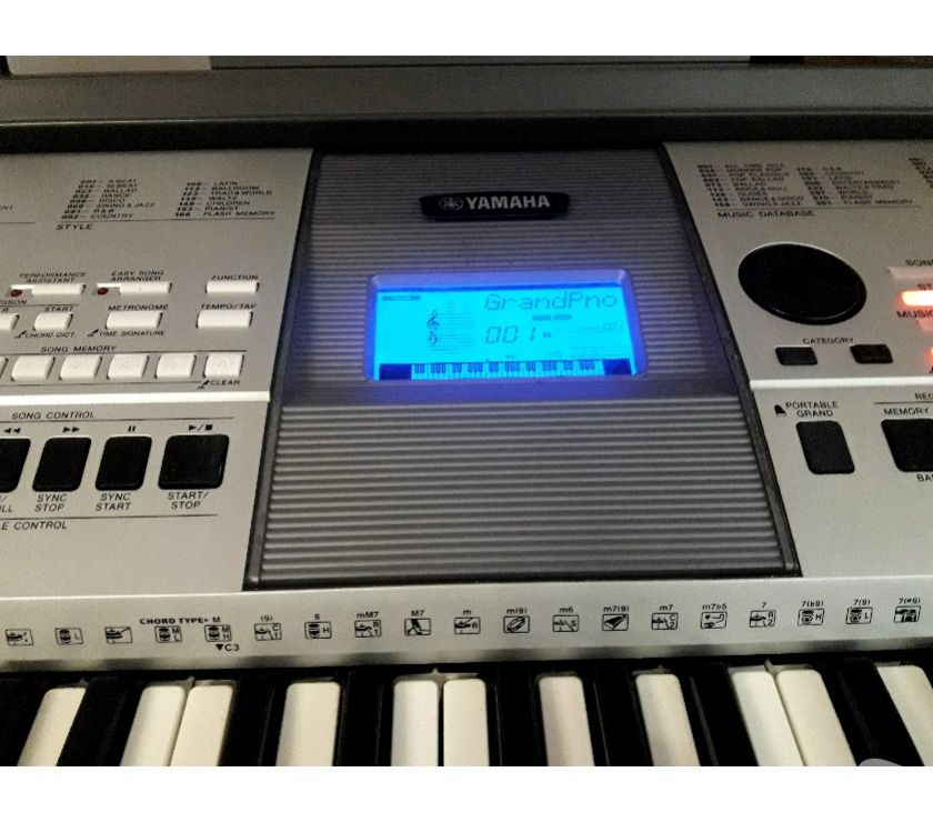 Lindo Arranjador Yamaha Psr E413 e 413 USB Novo Ocasião