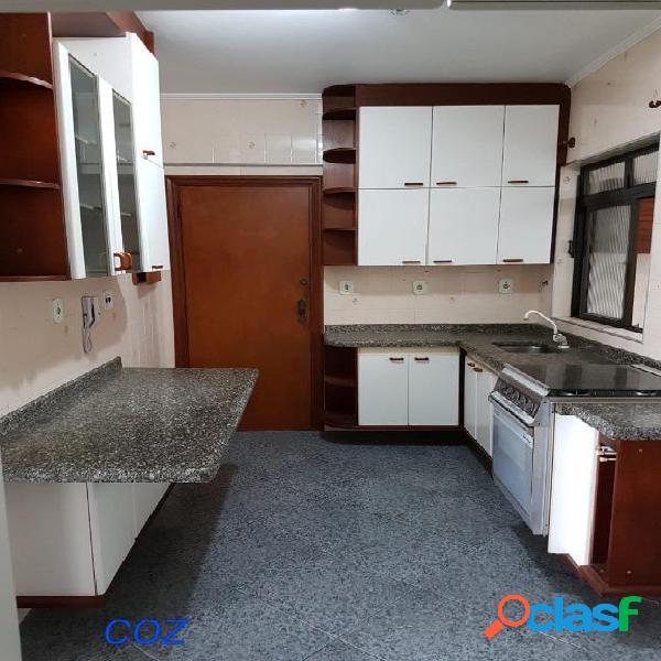 Apartamento com 2 dormitórios à venda, 135 m² por R$