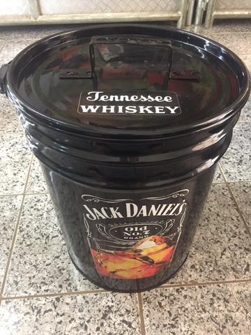 Tambor Jack Daniels porta treco ou lixo