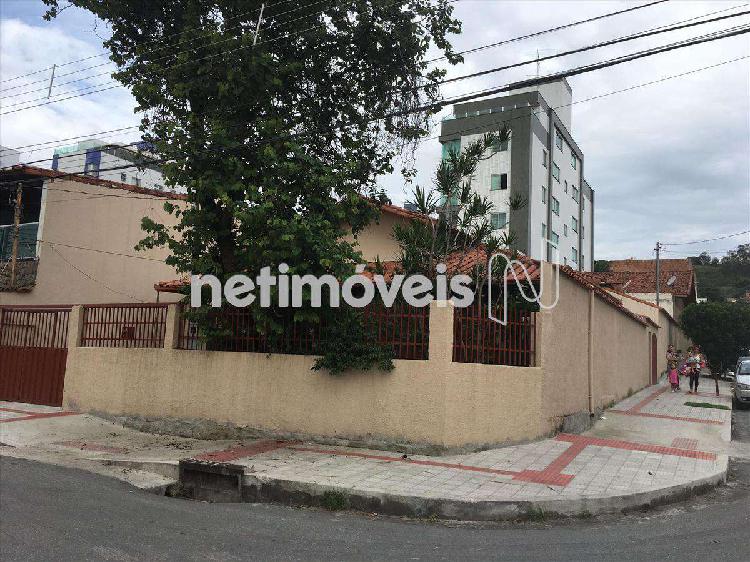 Casa, Barreiro, 3 Quartos, 3 Vagas, 1 Suíte
